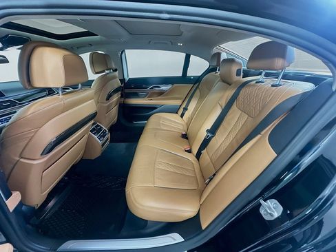 Used 2022 BMW 745e xDrive w/ Premium Package AWD/4WD image 24