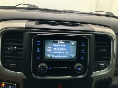 Used 2019 RAM 1500 Classic SLT image 32