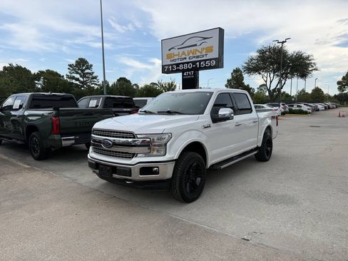 Used 2019 Ford F150 Lariat w/ Equipment Group 502A Luxury AWD/4WD image 3
