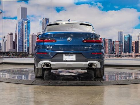 Certified 2025 BMW X4 xDrive30i w/ Premium Package AWD/4WD image 11