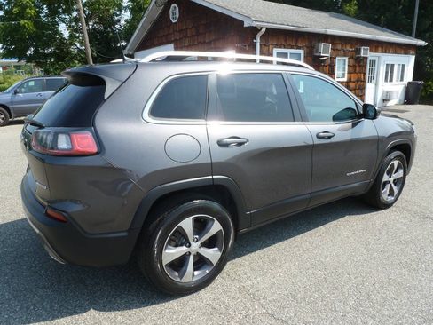 Used 2019 Jeep Cherokee Limited AWD/4WD image 7