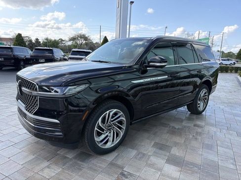 New 2026 Lincoln Navigator Reserve AWD/4WD image 5
