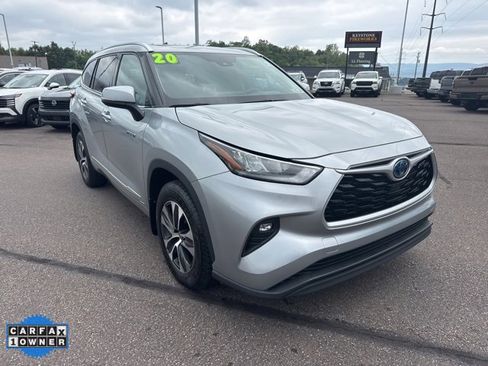 Used 2020 Toyota Highlander XLE image 3