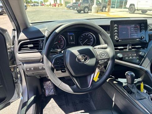 Certified 2021 Toyota Camry SE FWD image 13