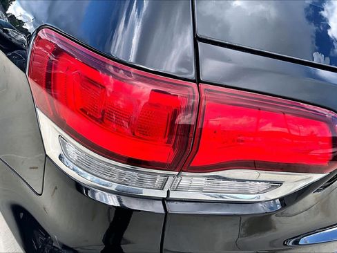 Used 2020 Jeep Grand Cherokee Limited RWD image 26