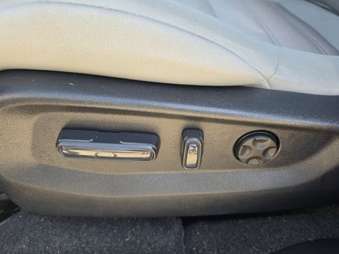 Used 2020 Honda CR-V EX image 9