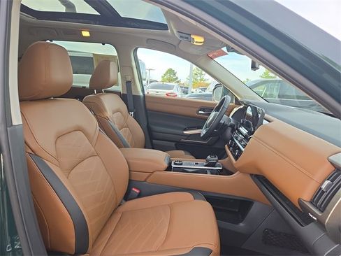 Certified 2024 Nissan Pathfinder Platinum w/ Cargo Package image 15