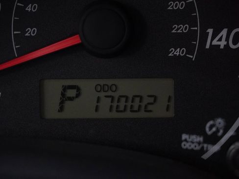 Used 2013 Toyota Corolla LE image 4