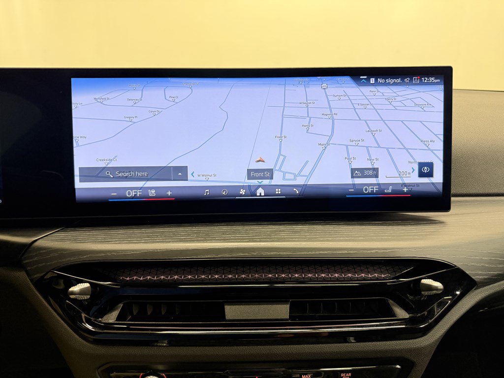 Used 2025 BMW 330i xDrive Sedan w/ Convenience Package AWD/4WD image 8