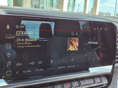 Certified 2023 GMC Sierra 1500 SLT image 6