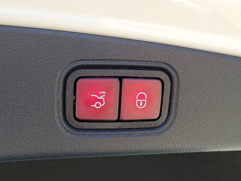 Certified 2019 Mercedes-Benz E 450 Coupe image 7