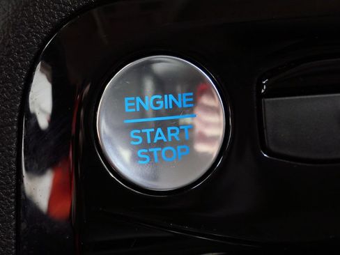 Used 2023 Ford Escape SE FWD image 26
