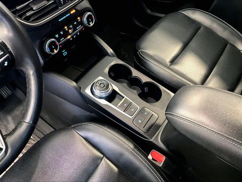 Used 2022 Ford Escape SEL AWD/4WD image 21