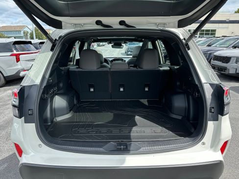 Used 2025 Subaru Forester Premium w/ Convenience Package #1 AWD/4WD image 10
