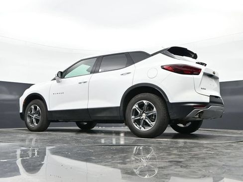 Used 2025 Chevrolet Blazer LT FWD image 38