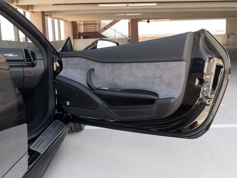 Used 2012 Ferrari 458 Spider RWD image 58