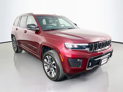 Used 2025 Jeep Grand Cherokee Overland w/ Adv Protech Group III AWD/4WD image 4