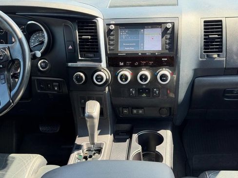 Used 2020 Toyota Sequoia TRD Pro AWD/4WD image 15