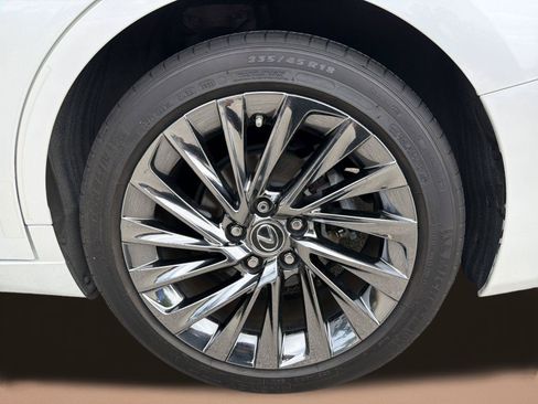 Certified 2024 Lexus ES 300h w/ Technology Package FWD image 24