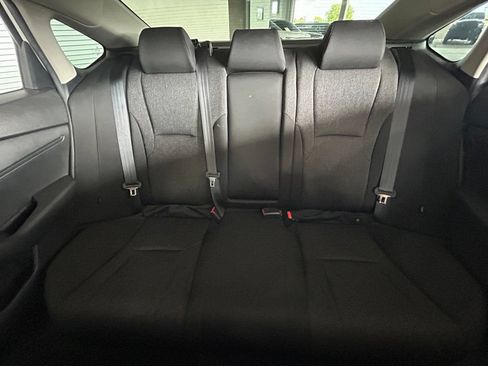 Used 2025 Honda Accord SE image 11