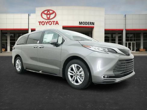 New 2026 Toyota Sienna Limited image 30