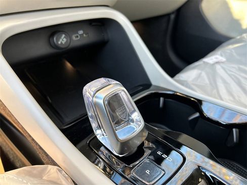 New 2026 Volvo XC40 B5 Ultra w/ Climate Package image 20