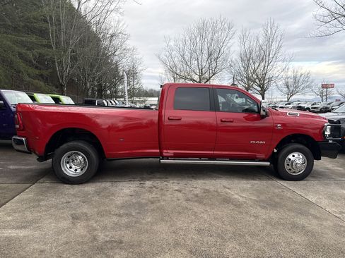 Used 2024 RAM 3500 Laramie w/ Safety Group image 8
