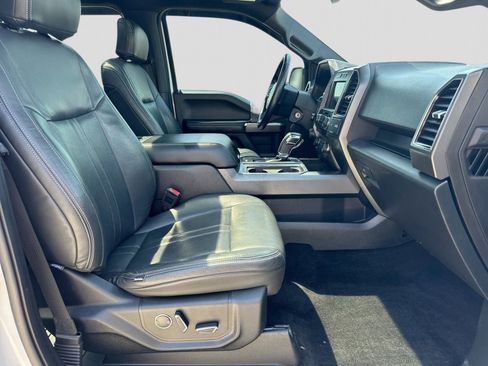 Used 2018 Ford F150 XLT w/ Equipment Group 302A Luxury AWD/4WD image 27