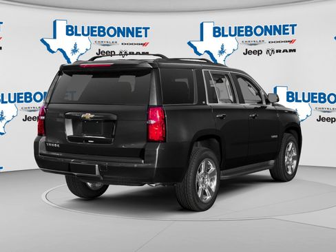 Used 2017 Chevrolet Tahoe LT w/ LT Signature Package AWD/4WD image 2