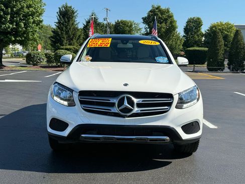 Used 2018 Mercedes-Benz GLC 300 4MATIC w/ Premium Package image 2