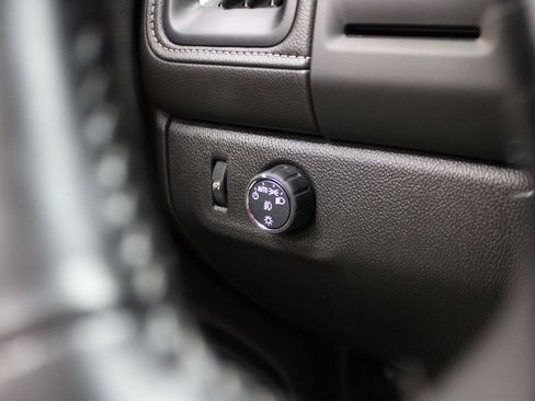 Used 2022 GMC Canyon Elevation image 31