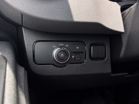 Used 2025 Mercedes-Benz Sprinter 2500 image 22