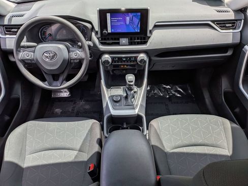 Used 2025 Toyota RAV4 XLE AWD/4WD image 25