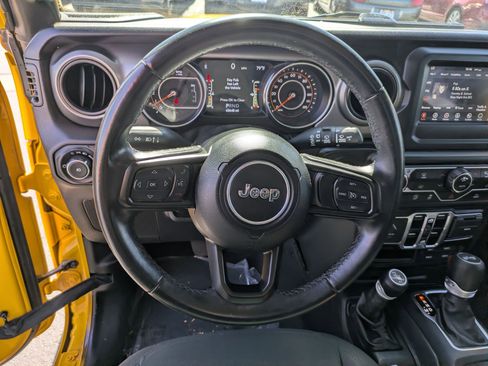 Used 2021 Jeep Wrangler Unlimited Sport AWD/4WD image 16