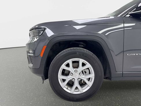 Used 2023 Jeep Grand Cherokee Limited AWD/4WD image 23
