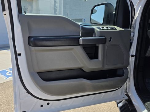 Used 2019 Ford F150 XLT w/ Equipment Group 302A Luxury RWD image 12