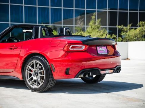 Used 2020 FIAT 124 Spider Abarth w/ Convenience Group image 60