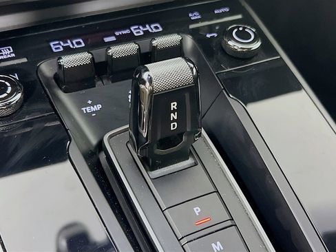 Certified 2024 Porsche 911 Carrera image 19