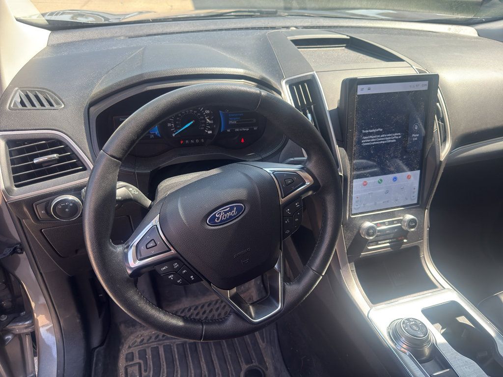 Used 2022 Ford Edge SEL w/ Convenience Package AWD/4WD image 3