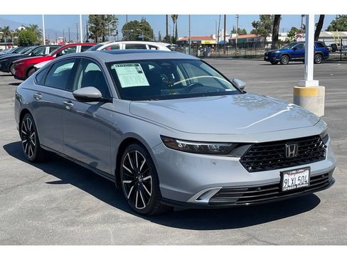Used 2024 Honda Accord Touring image 8