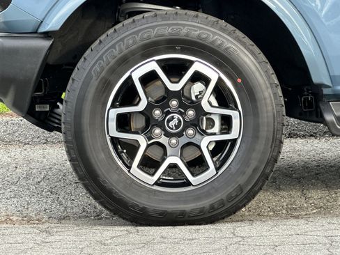 Used 2025 Ford Bronco Outer Banks image 24