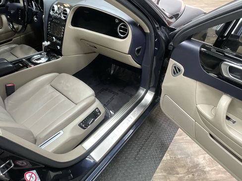 Used 2006 Bentley Flying Spur Flying Spur AWD/4WD image 37
