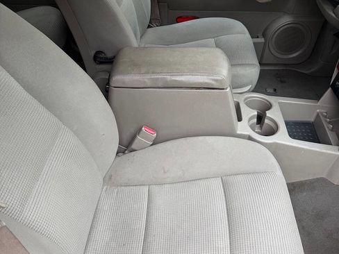 Used 2009 Dodge Durango SLT w/ Technology Group II image 16