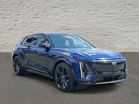 Certified 2026 Cadillac Lyriq Signature Sport AWD/4WD image 6
