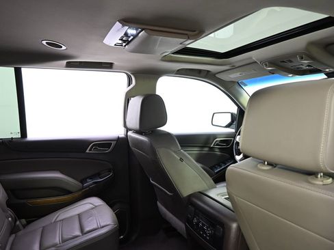 Used 2019 GMC Yukon XL Denali w/ Denali Ultimate Package image 17