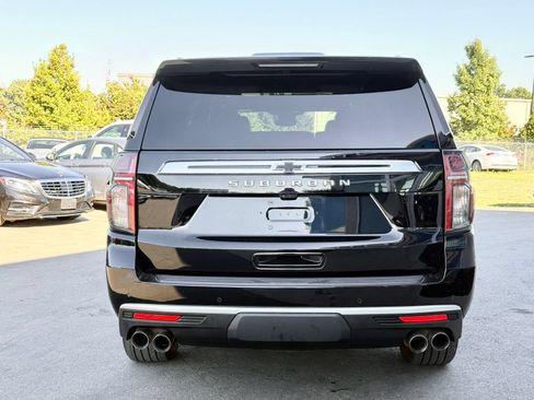 Used 2024 Chevrolet Suburban High Country AWD/4WD image 10