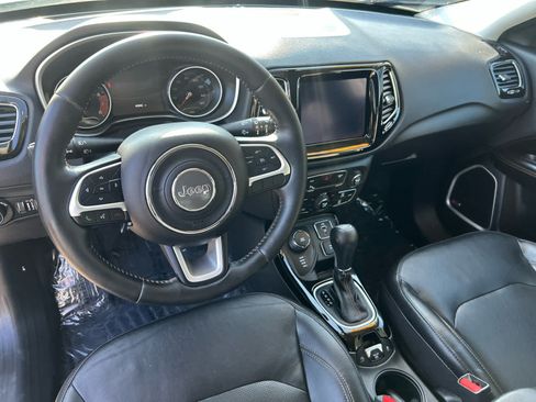 Used 2018 Jeep Compass Limited w/ Navigation Group AWD/4WD image 16