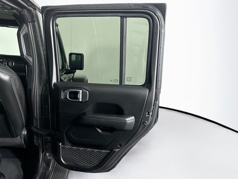 Used 2023 Jeep Wrangler Unlimited Sahara AWD/4WD image 29