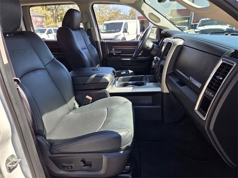 Used 2017 RAM 1500 Laramie image 20