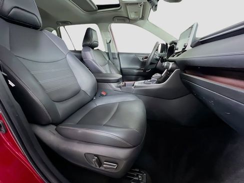 Certified 2022 Toyota RAV4 Limited image 30